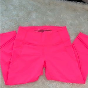 Victoria’s Secret Knockout Sport Capri Leggings